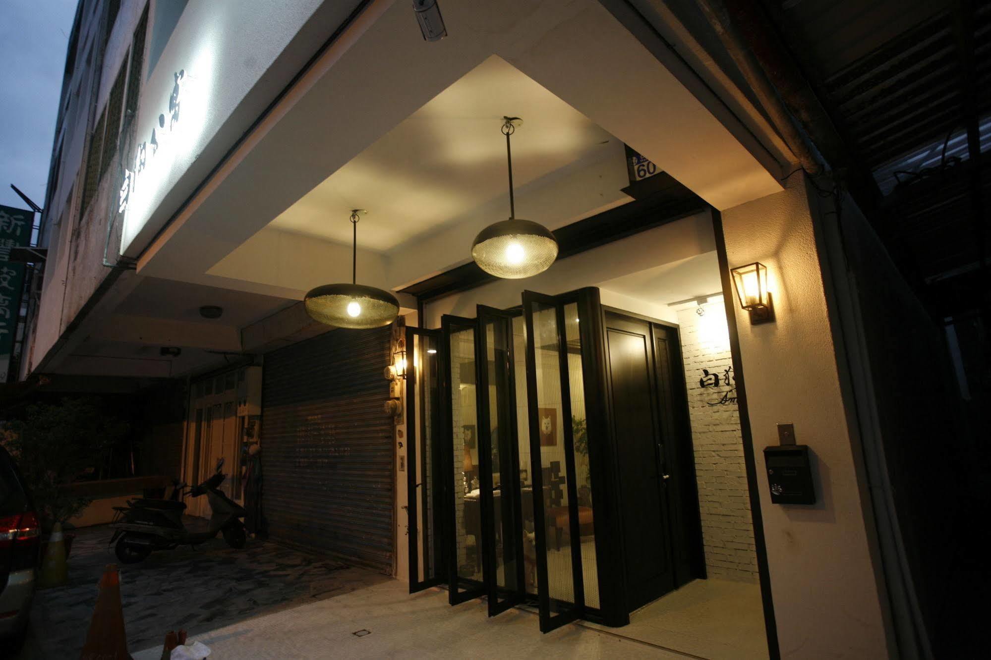مدينة هوالين 白狗公寓amo B&B市區金三角 東大門夜市 المظهر الخارجي الصورة